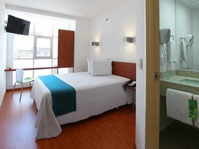 One Ciudad De Alameda Hotel 3*