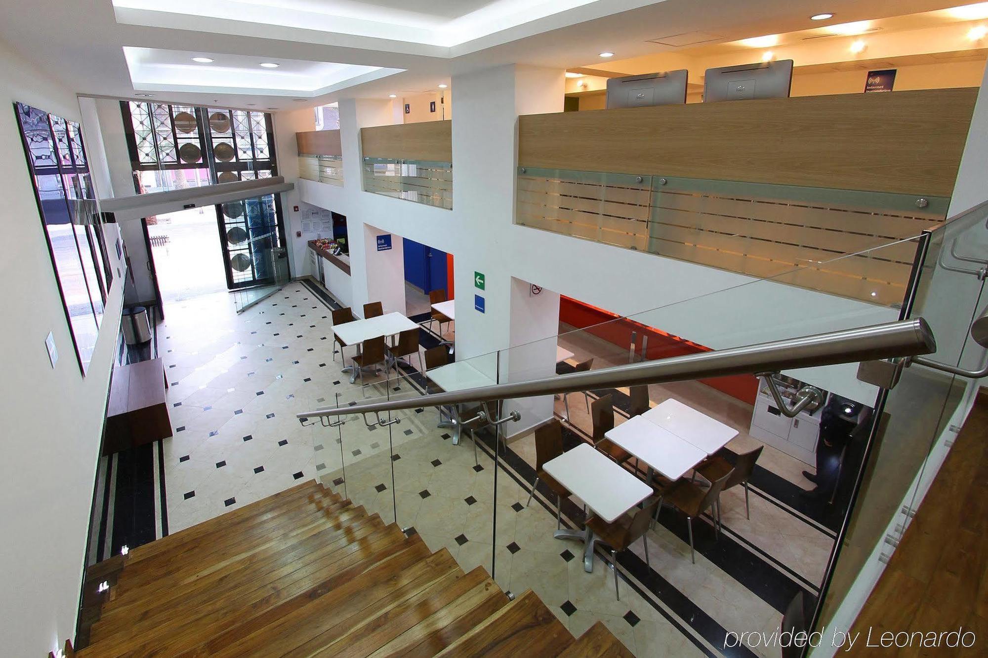 Hotel One Ciudad De Alameda
